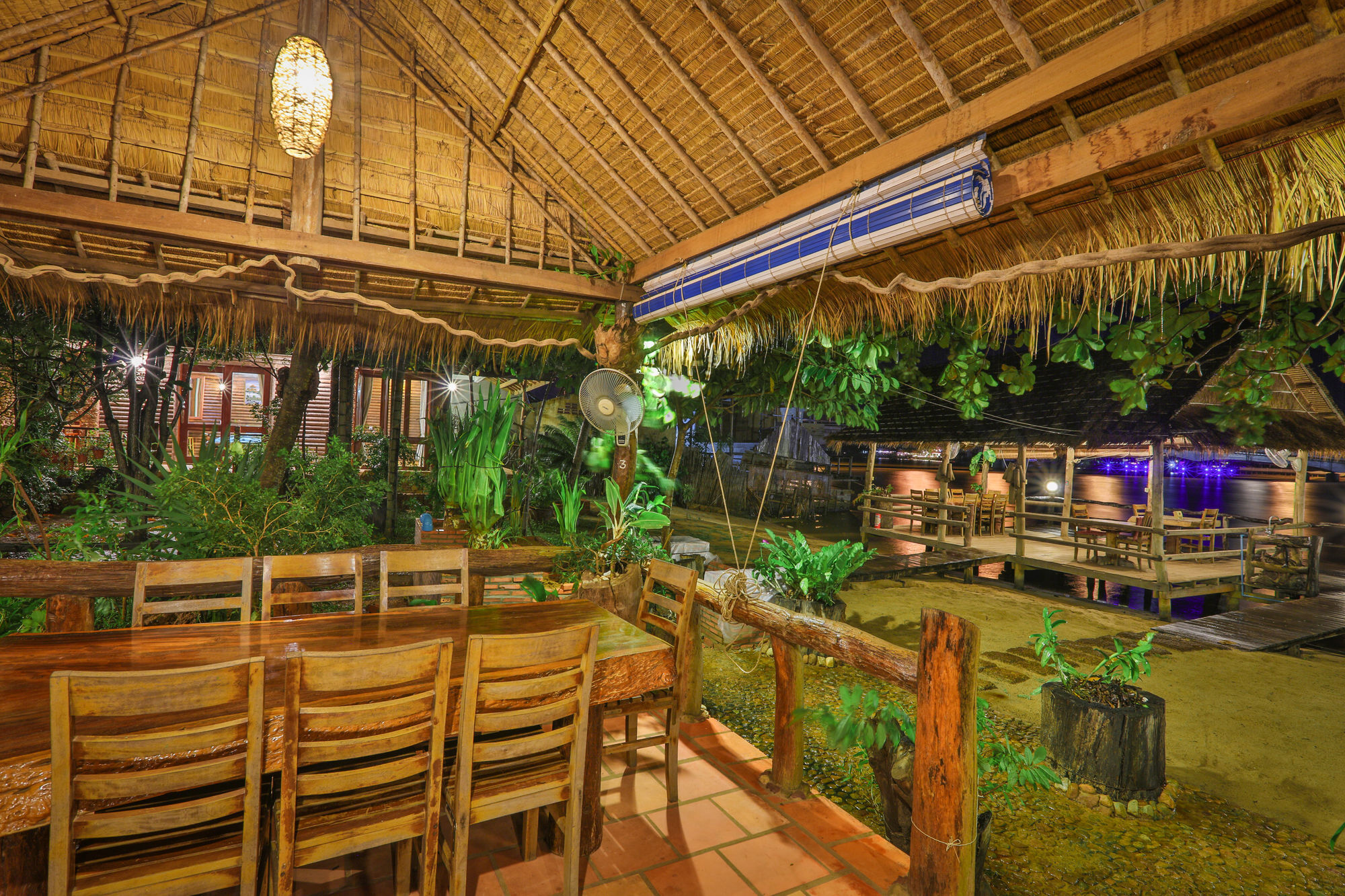 Natural Bungalows Restaurant And Bar Kampot Dış mekan fotoğraf